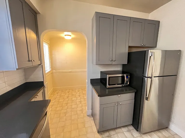 1509 Forest View Ave — Photo 9