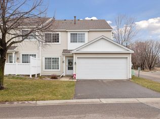428 Leeward Trl, Woodbury, MN 55129