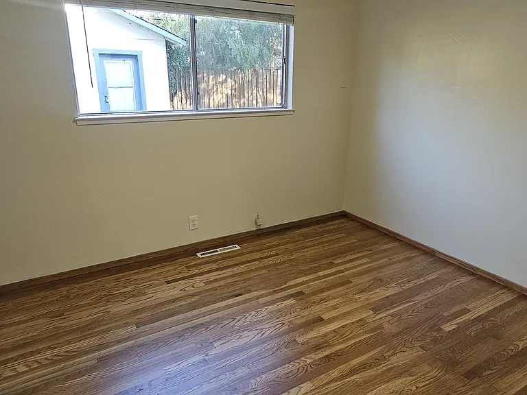 771 Ormonde Dr — Photo 20