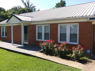 753 Weakley Creek Rd, Lawrenceburg, TN 38464