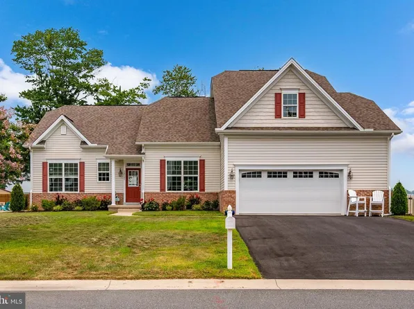 38523 Blue Hen Dr, Selbyville, DE 19975