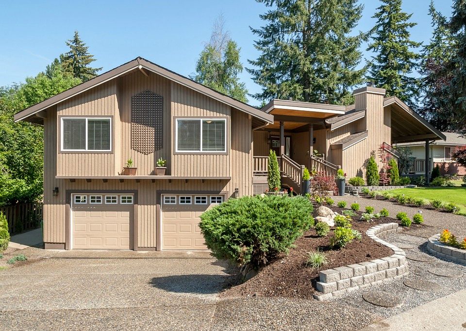1st image of 2620 181st Ave NE