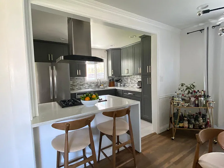 4408 Stevely Ave — Photo 6