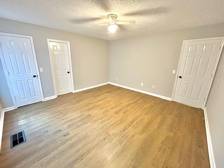 119 Crescent Cir — Photo 18