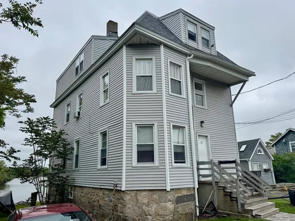 18 Beach St, Fairhaven, MA 02719