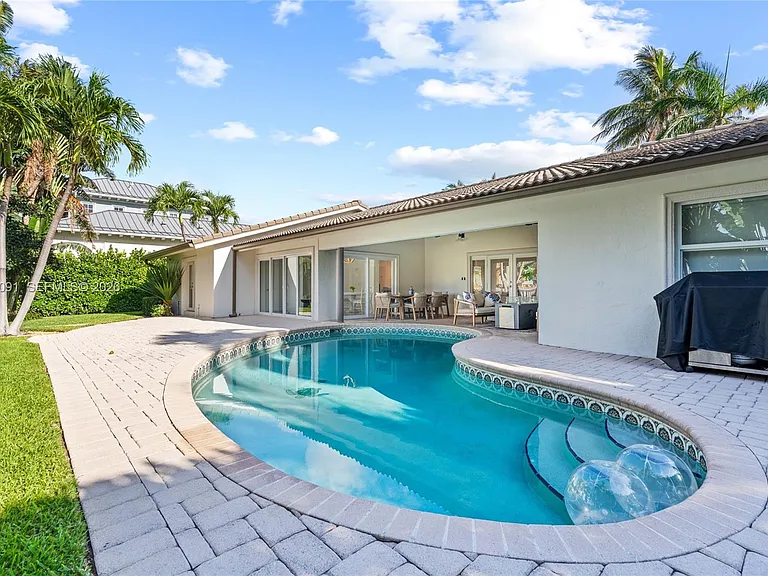 18 Eleuthera Dr — Photo 61
