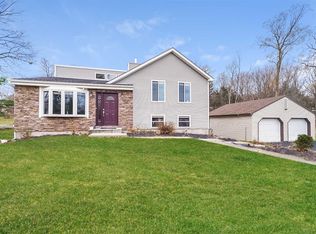 119 Mennella Rd, Poughquag, NY 12570