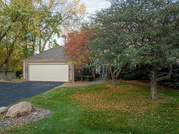 4905 Regents Walk, Shorewood, MN 55331