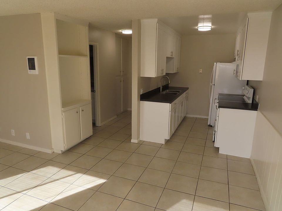 1st image of 4316 52nd St APT 7