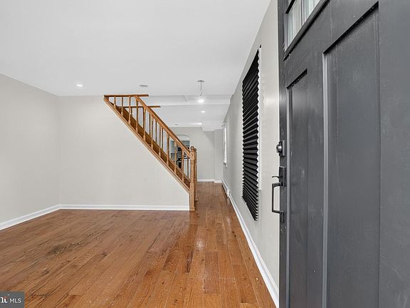 2nd image of 5340 Newhall St