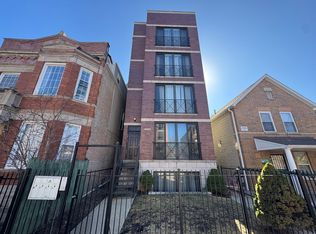 2225 W Monroe St #4, Chicago, IL
