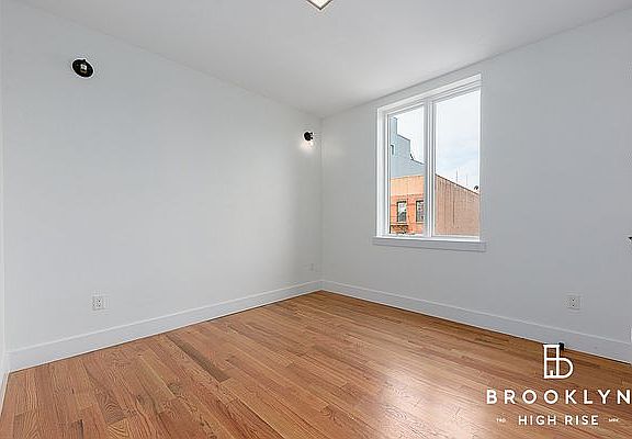 5th image of 217 Malcolm X Blvd #4D