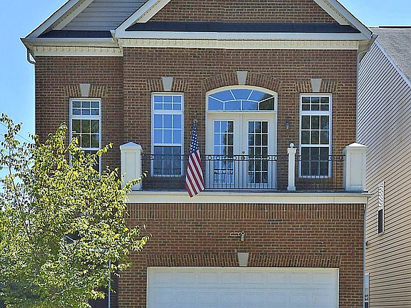 2nd image of 4601 Manor Dr
