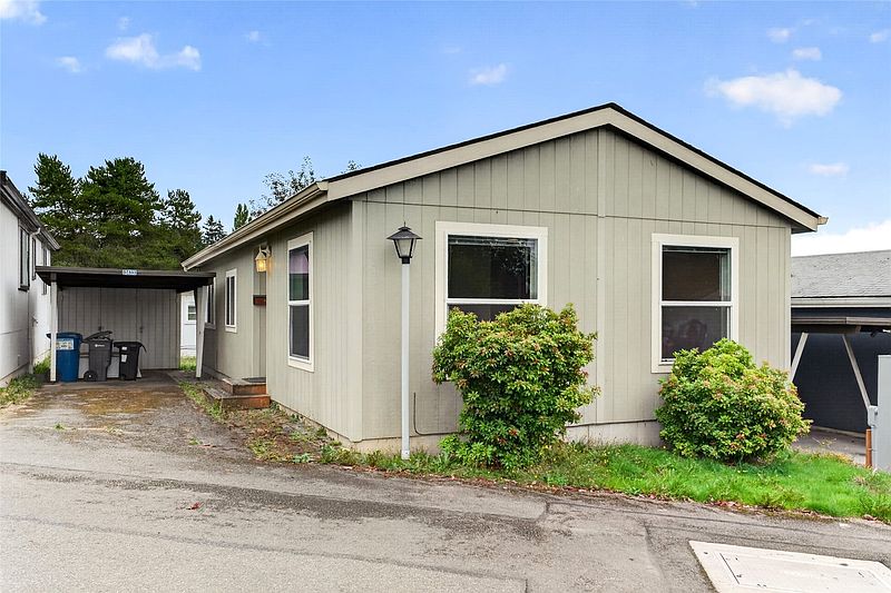 2nd image of 3433 S 182nd Street