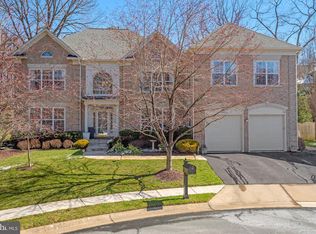 13611 Daphney House Ct, Rockville, MD 20850