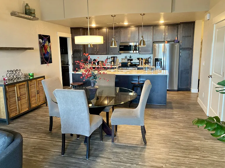 2751 Iowa Dr #301 — Photo 7
