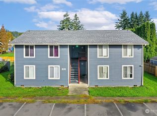 210 Portland Ct SW, Pacific, WA 98047