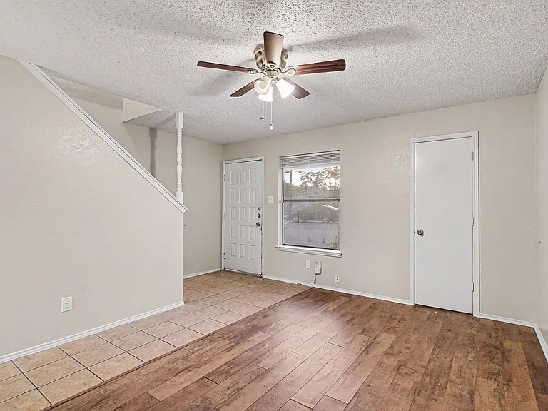 3301 Aurora St #B — Photo 4
