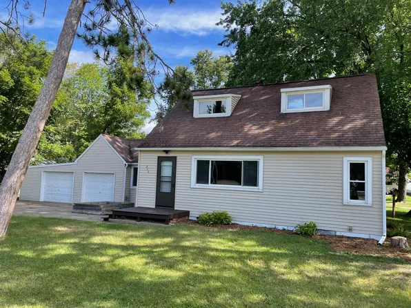 844 Broadway St N, Menomonie, WI 54751