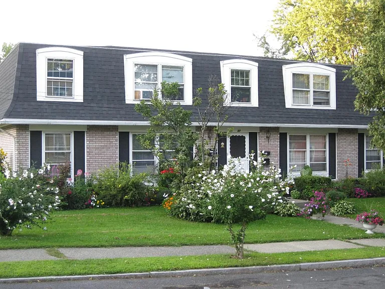 27 Hamilton St #3 — Photo 1