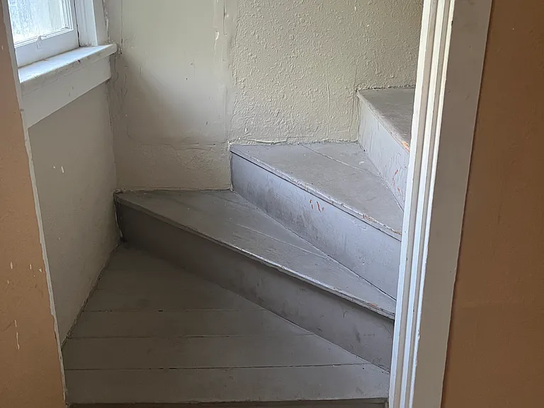 307 Breckenridge St — Photo 8
