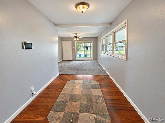 5th image of 10431 Presley Rd