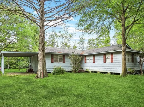 19085 Township Rd, Covington, LA 70435