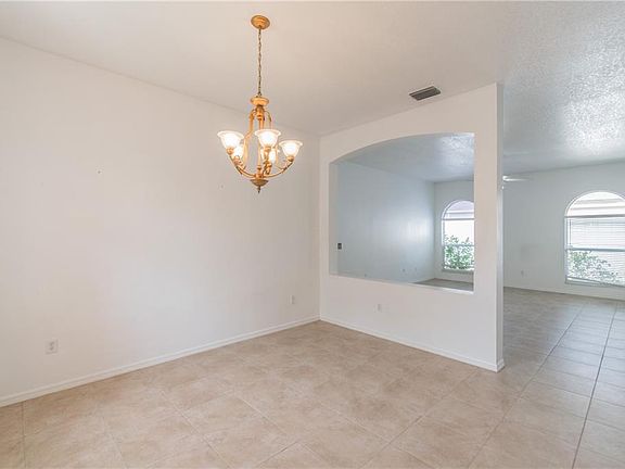 5th image of 8824 Cypress Hammock Dr