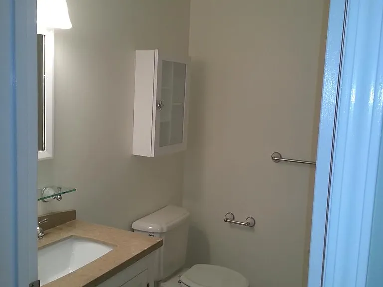 Full Bath 2