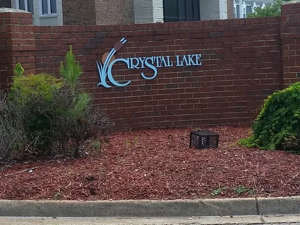 16 Lakeside Cres #B, Hampton, VA 23669