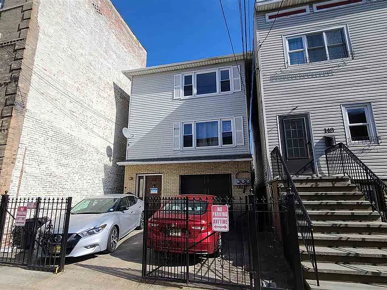 150 New York Ave #2 — Photo 28