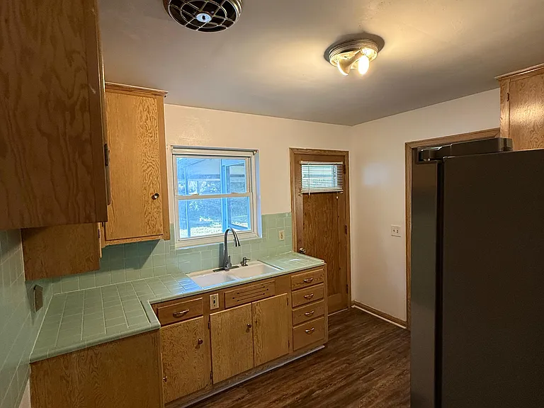 5012 Perrine Dr — Photo 22