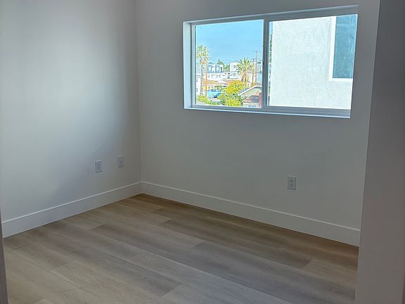 5th image of 5653 Case Ave #1