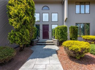 255 Frenchtown Rd, East Greenwich, RI 02818