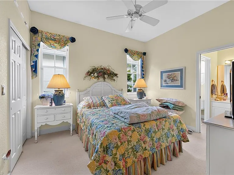 2317 Island Cove Cir — Photo 25