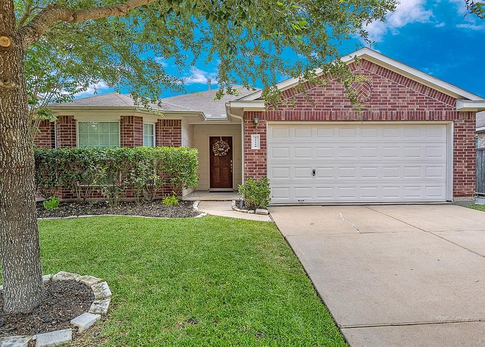 1st image of 21118 Amber Crossing Dr