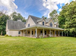 1402 Juniper Trl, Earlham, IA 50072