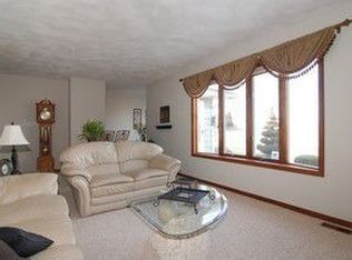 41139 N Savage Rd, Antioch, IL 60002