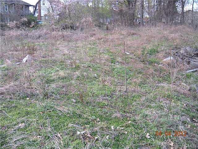 1st image of 115 Robinson Ave