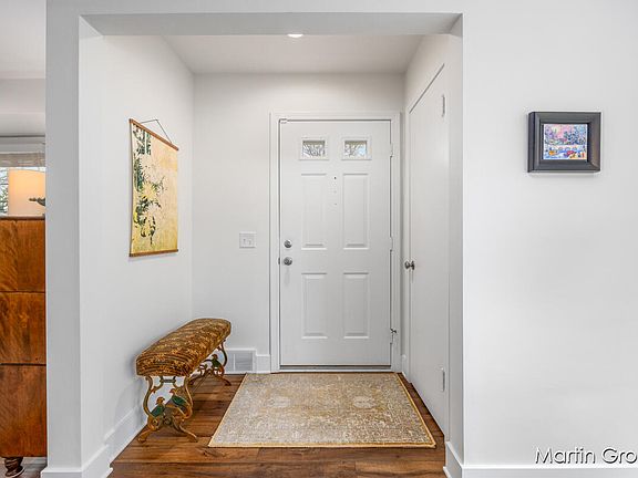 4th image of 2238 Wilshire Dr SE