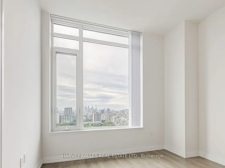 25 Holly St #LPH09 — Photo 16