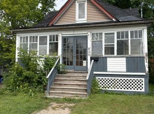 820 John St, North Bay, ON P1B2N4