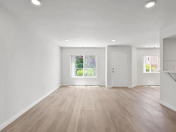 5th image of 416 N Shelton St #B