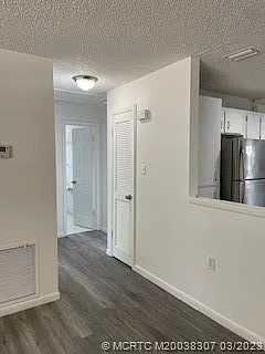 2737 Niagara Ave #B — Photo 17