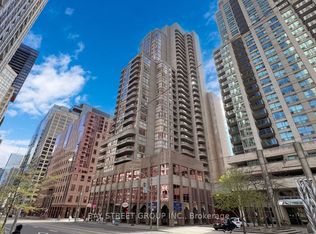 736 Bay St #1910, Toronto, ON M5G2M4