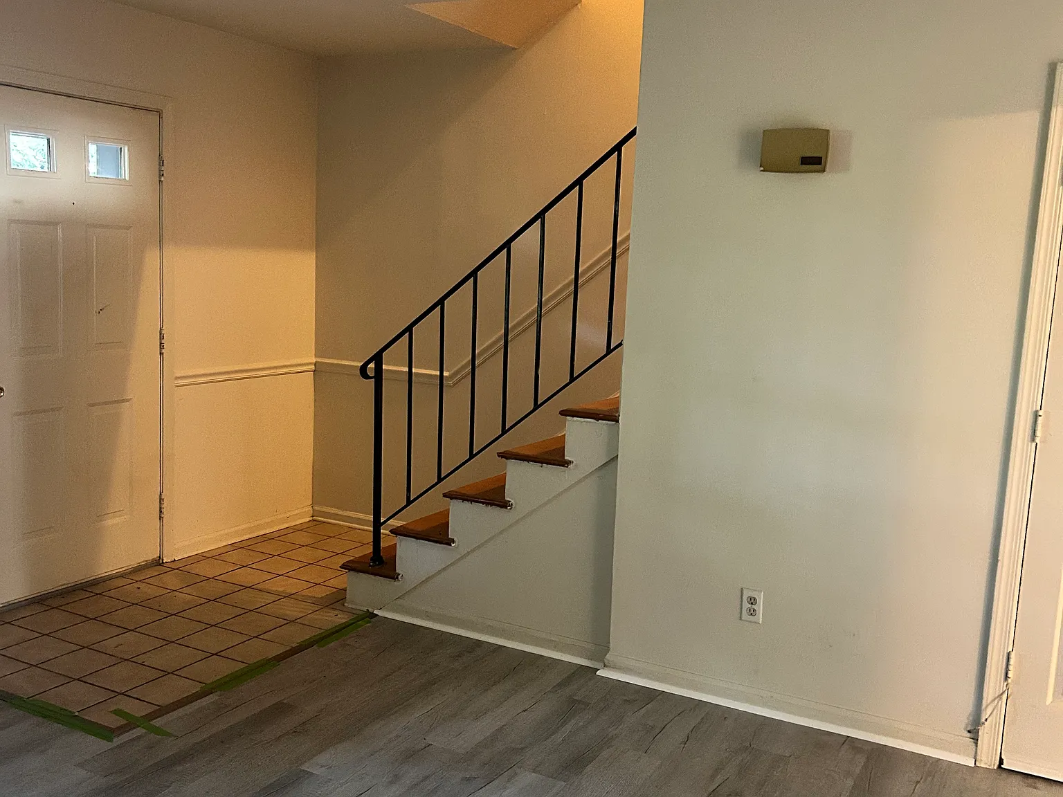 3 bed, 1188 sqft, $2,100 — Photo 2