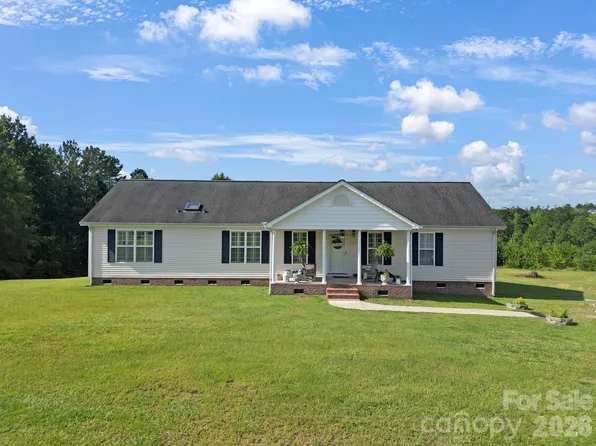 1915 Beach Ln, Heath Springs, SC 29058