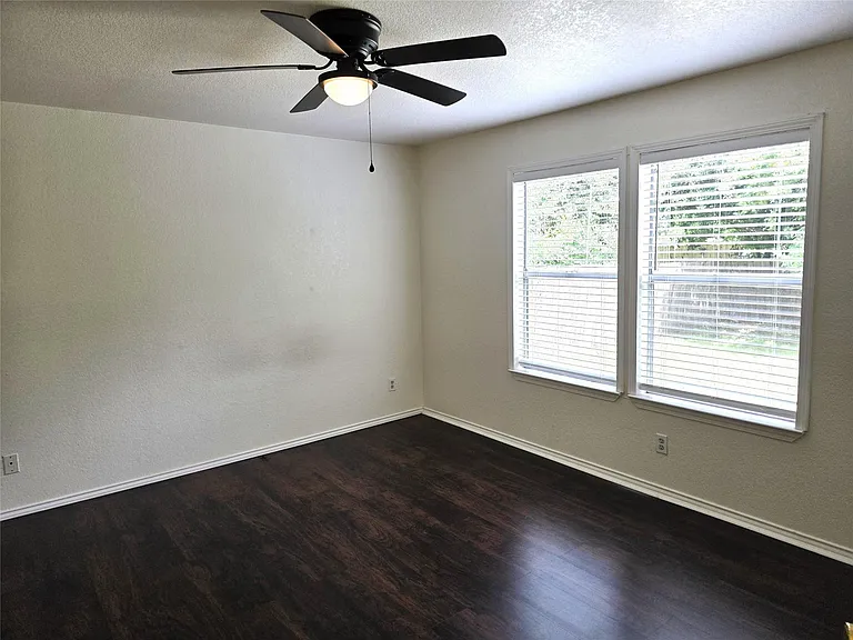 1600 Hollow Tree Blvd — Photo 20