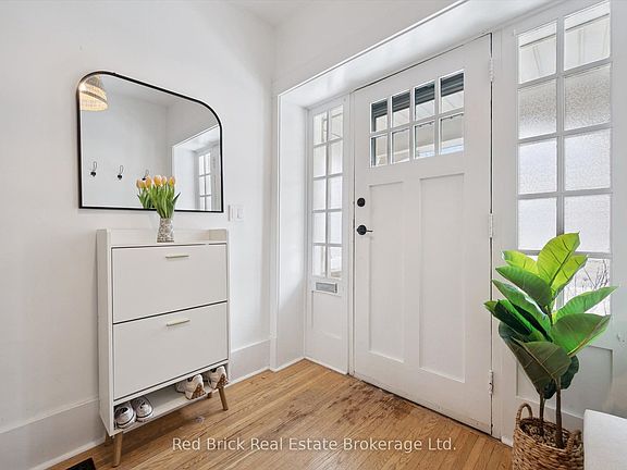 4th image of 32 Eramosa Rd