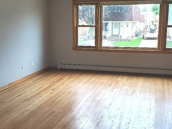 3rd image of 2413 N 77th Ct